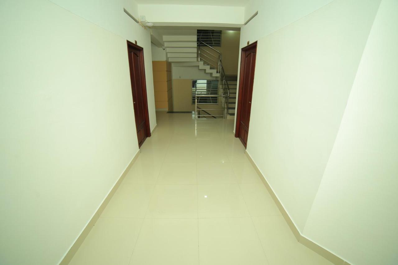 Hotel Falcon Thiruvananthapuram Ngoại thất bức ảnh